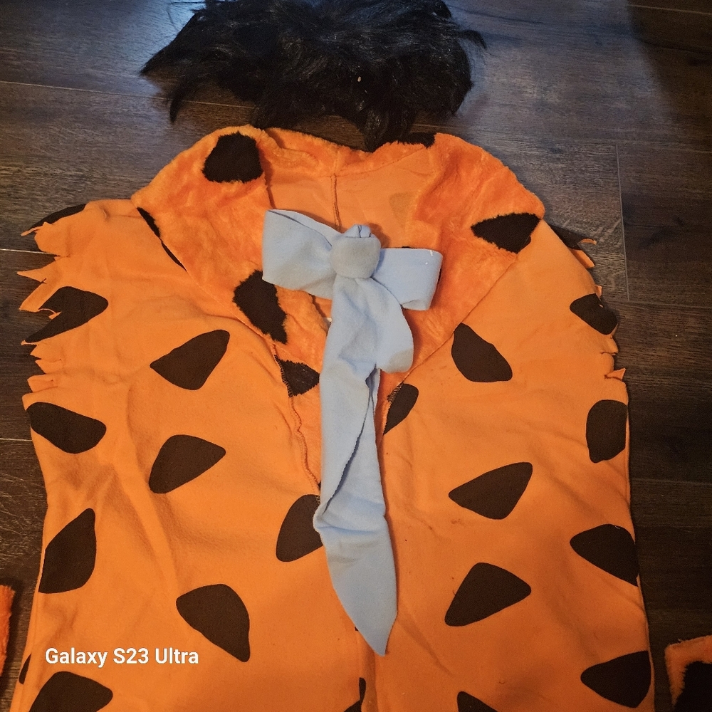 Fred Flintstone Adult Costume - Picture 3 of 9